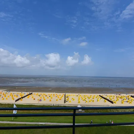 Haus Pacific Pacific 81 *