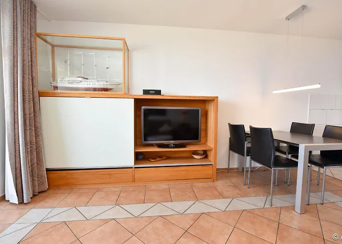 Haus Pacific Pacific 81 *